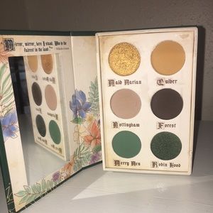 Eyeshadow palette